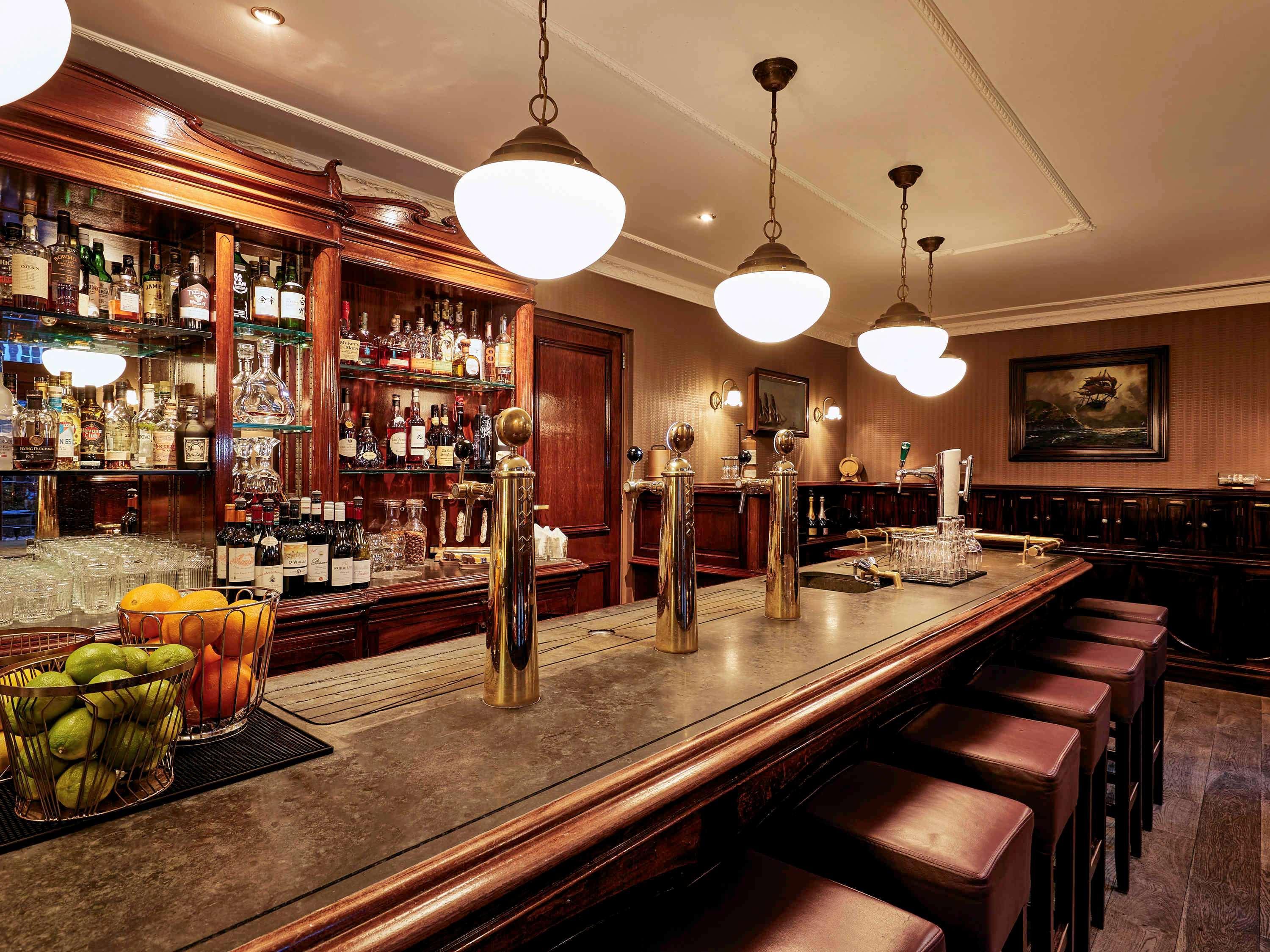 Hotel Sofitel Legend The Grand Amsterdam Esterno foto The bar at the St. George's Club