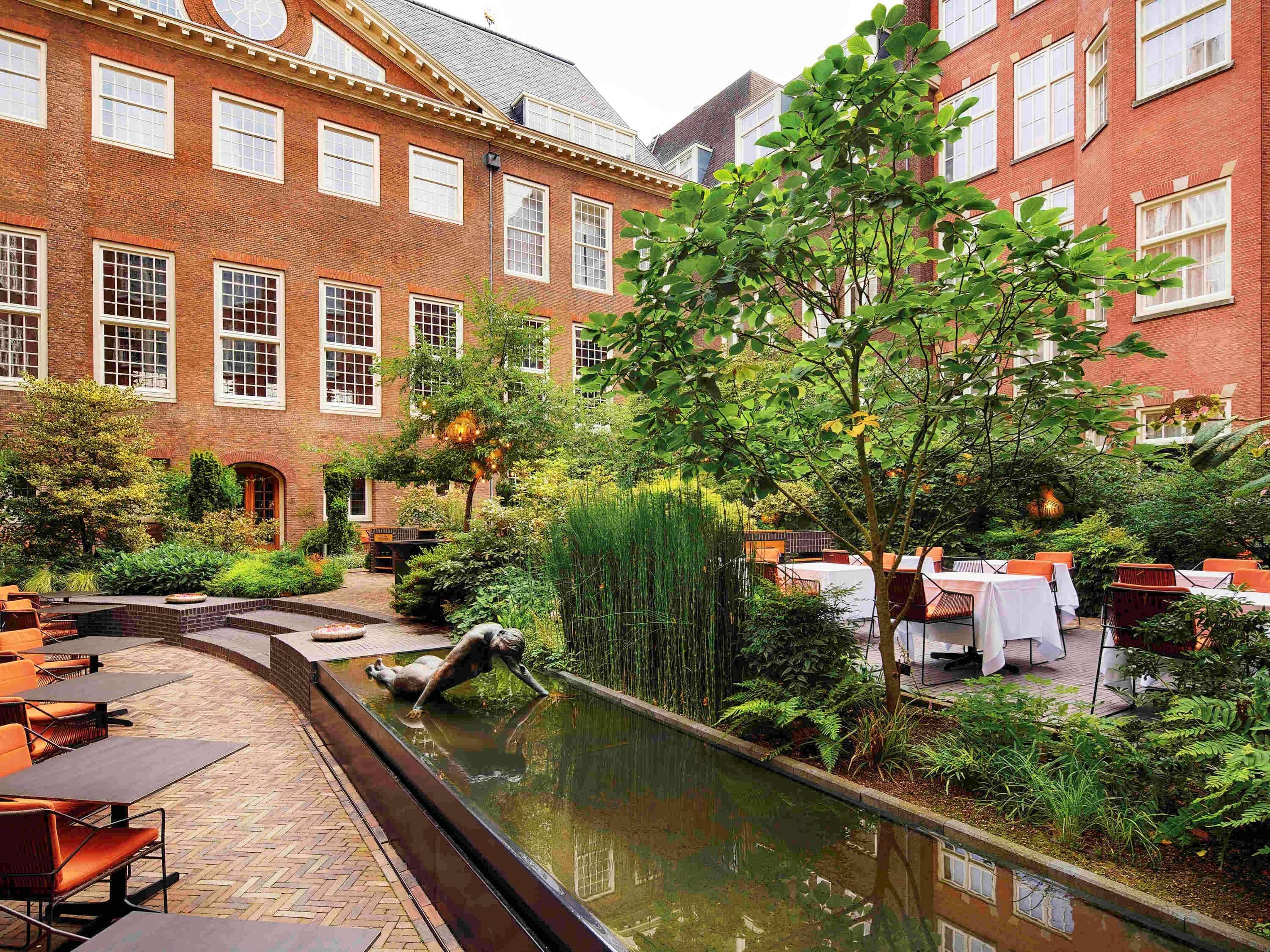 Hotel Sofitel Legend The Grand Amsterdam Esterno foto The courtyard of the hotel