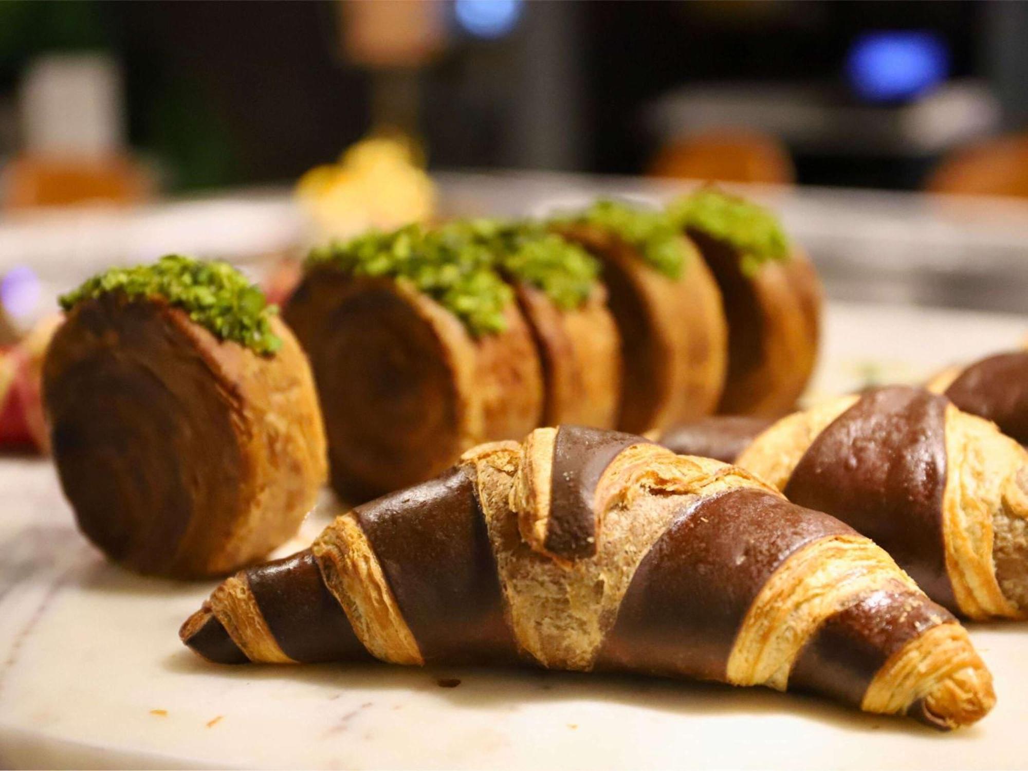 Hotel Sofitel Legend The Grand Amsterdam Esterno foto Chocolate croissants